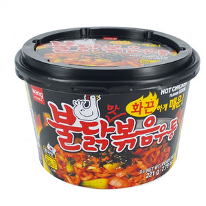 Wang Korean Stir-Fried Udon Hot Chicken Flavour Bowl  / 韩国即食炒面辣鸡味 221g